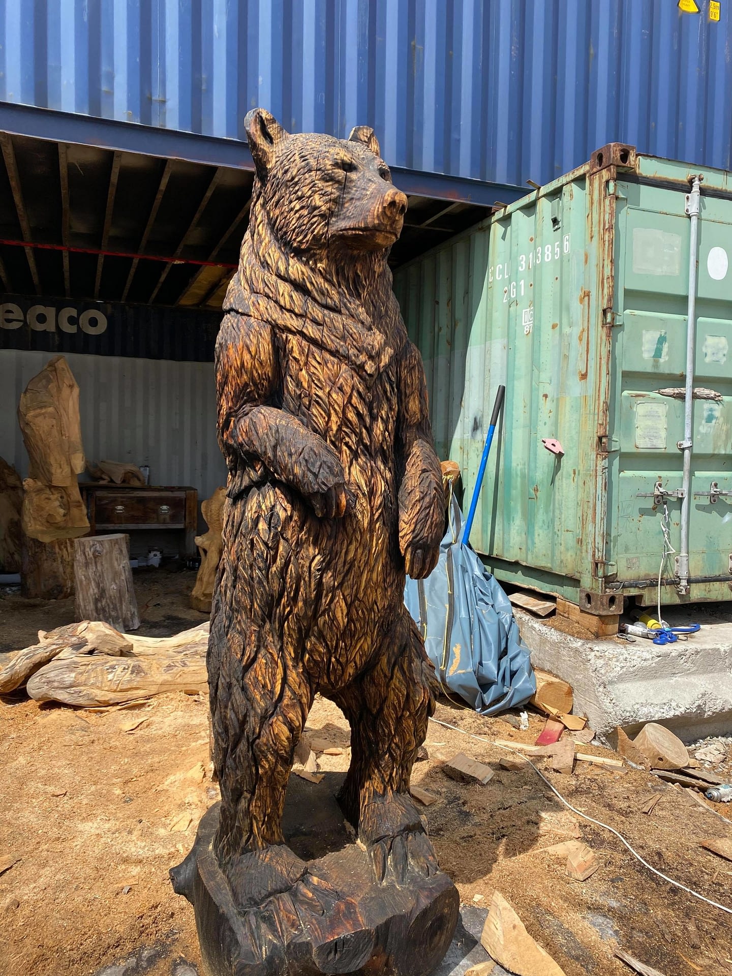 8ft brown bear carving